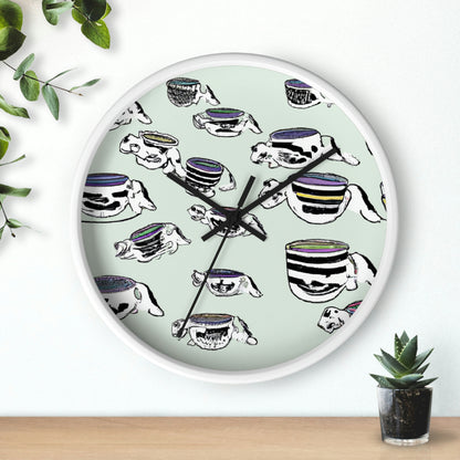 "Un desfile de la fiesta del té ronroneantemente precioso" - El reloj de pared alienígena