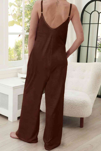 Jumpsuit mit U-Ausschnitt und Spaghettiträgern und Taschen