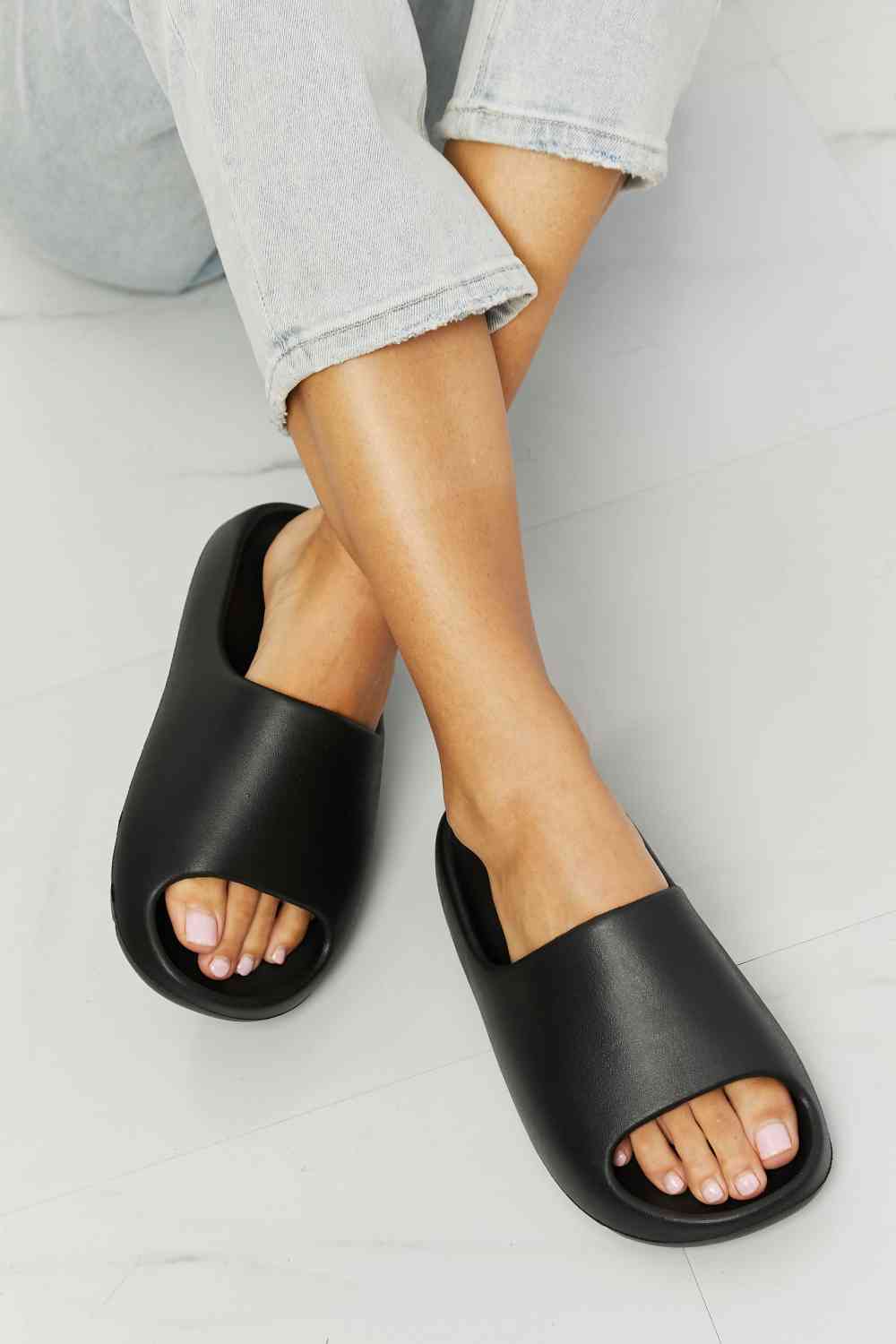 Chanclas NOOK JOI In My Comfort Zone en negro