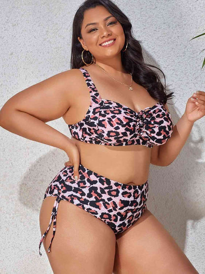 Conjunto de bikini con detalle de cordón estampado de talla grande