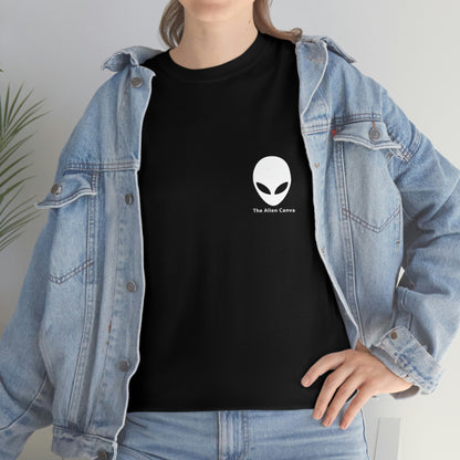 "Abandonado en el brillante cielo nocturno" - La camiseta alienígena