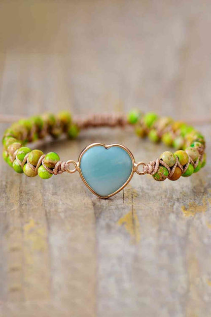 Pulsera de piedra natural hecha a mano con forma de corazón