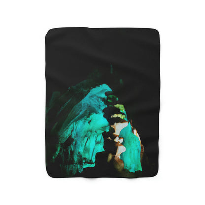 The Gleaming Relic of the Cave - The Alien Sherpa Fleece Blanket