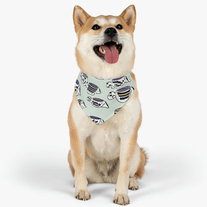 "A Purr-fectly Precious Tea Party Parade" - Das Alien Pet Bandana Halsband