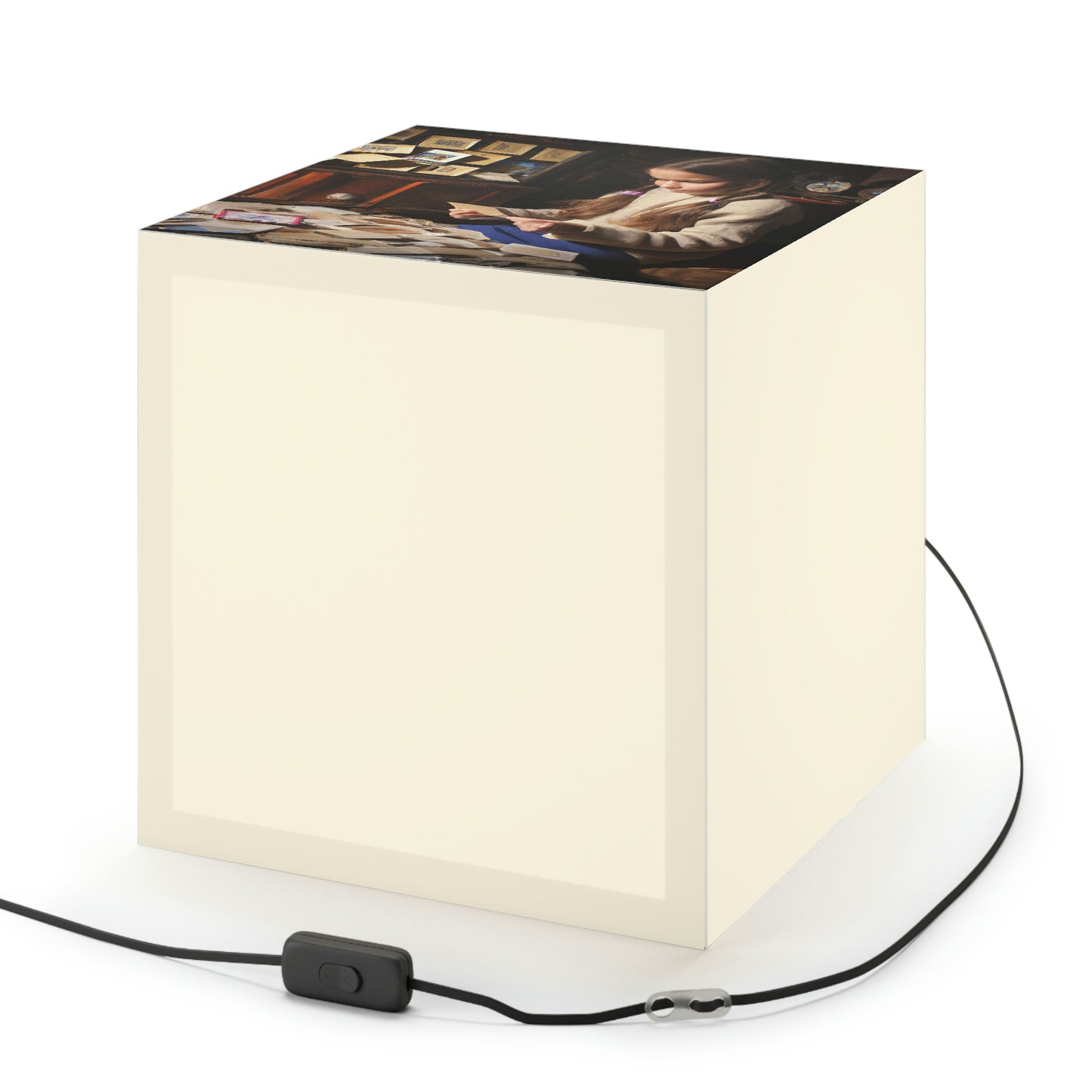 "Eine vergessene Postkarte" - Die Alien Light Cube Lampe