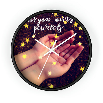 "A Starry Wish in My Pocket" - Die Alien-Wanduhr