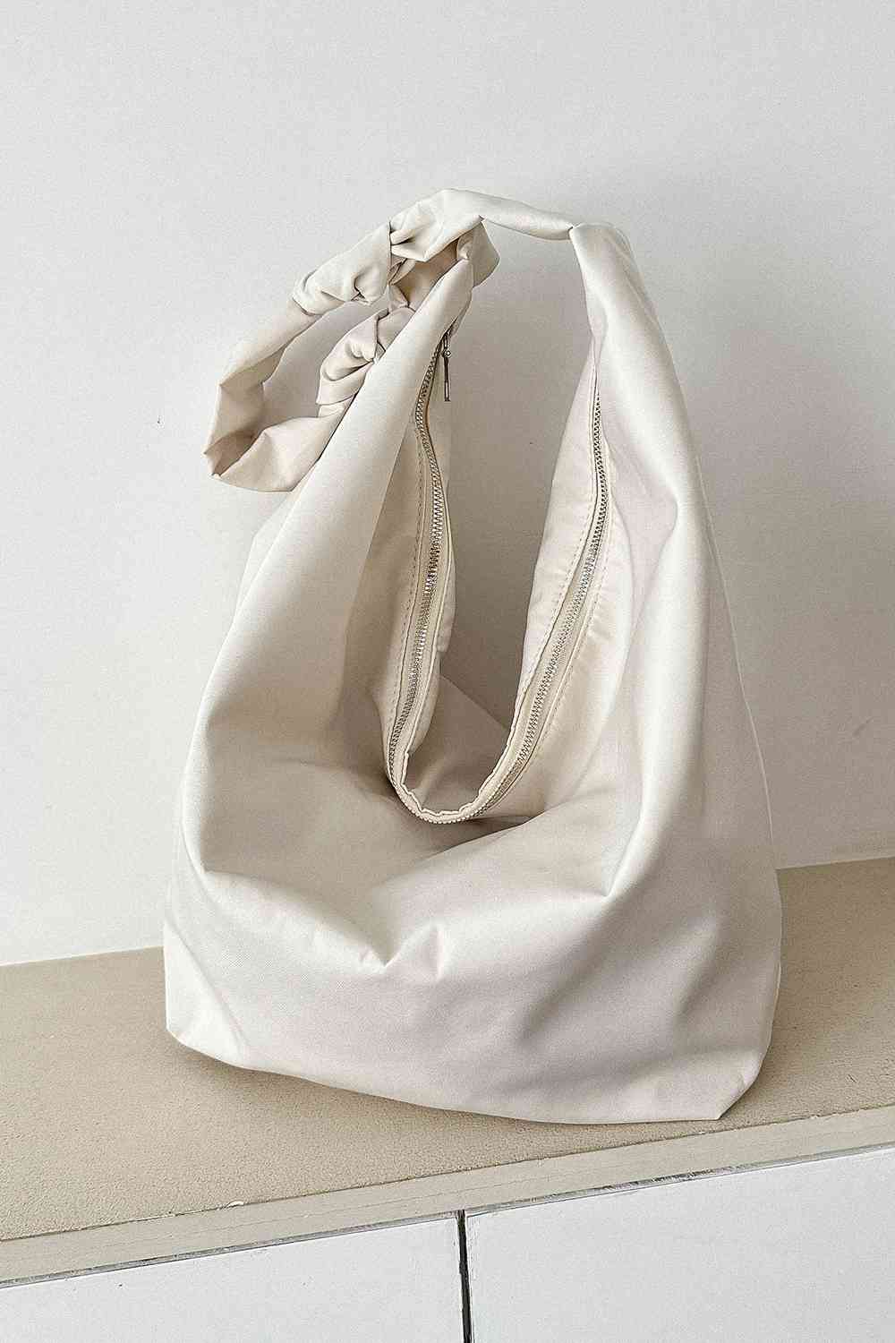 Bolso bandolera oversize de nailon