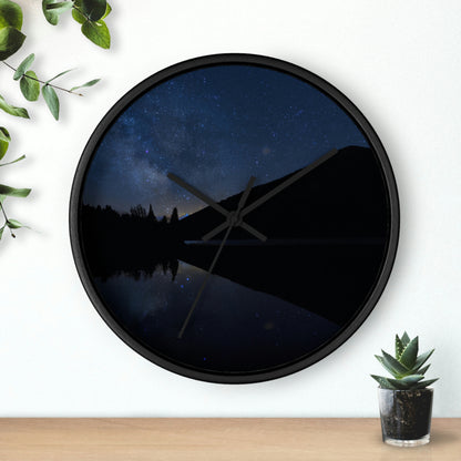 "Una tranquilidad iluminada por las estrellas" - El reloj de pared alienígena