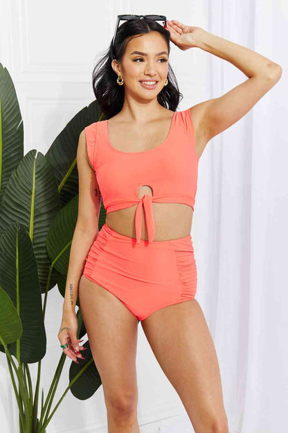 Conjunto de top de baño corto y braguitas fruncidas Sanibel de Marina West Swim en coral