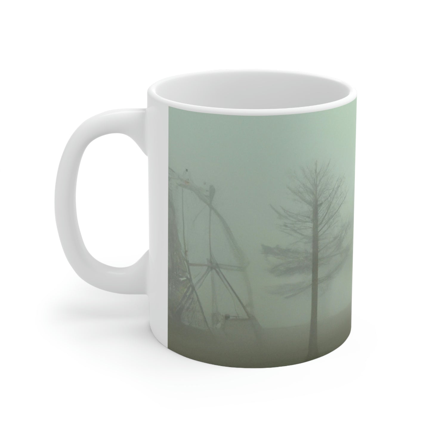 "Foggy Dreams of an Abandoned Carnival" - Taza de cerámica The Alien 11 oz