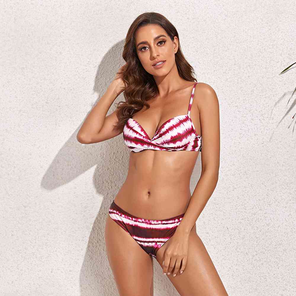 Bedrucktes Bikini-Set mit niedriger Taille und Schnürung am Rücken